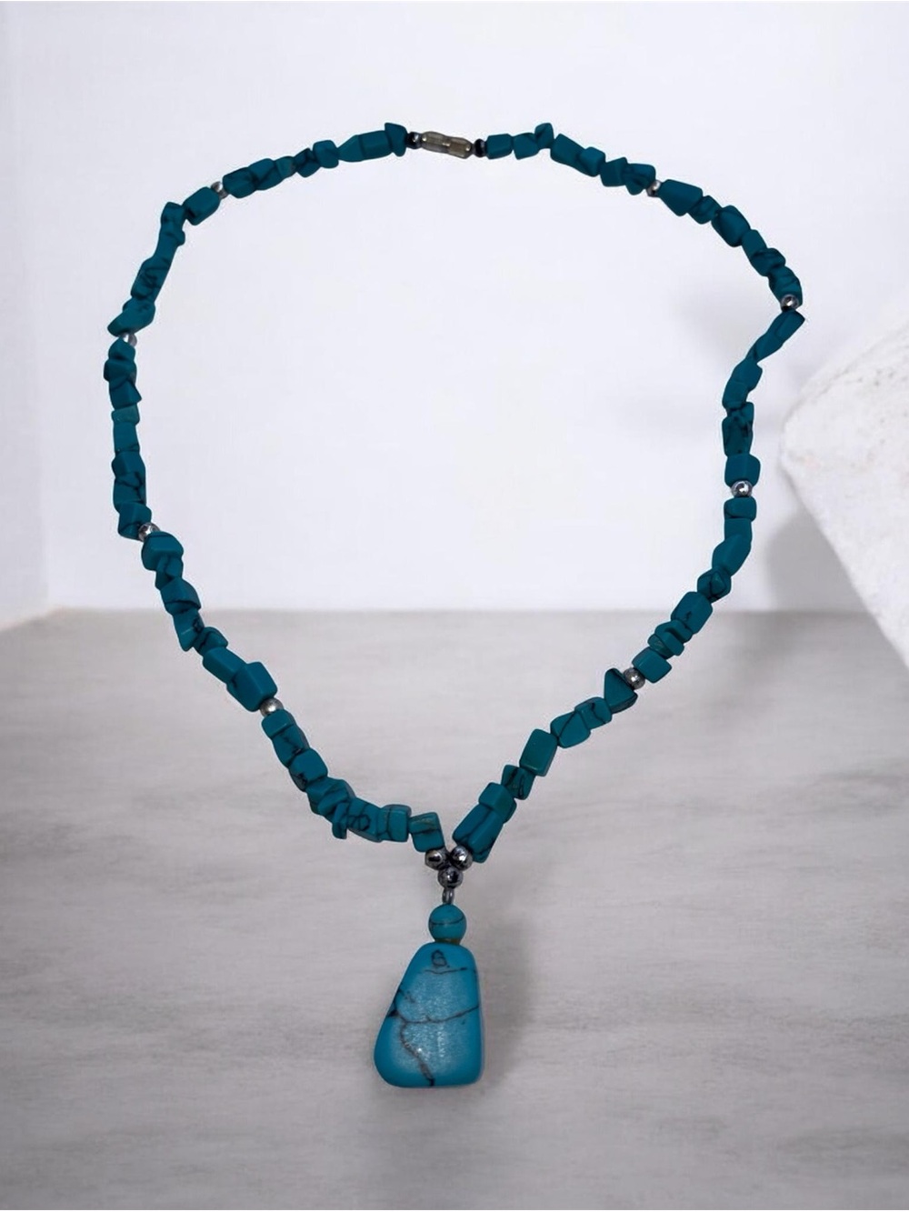Turquoise Bead Necklace with Pendant - Women Jewelry